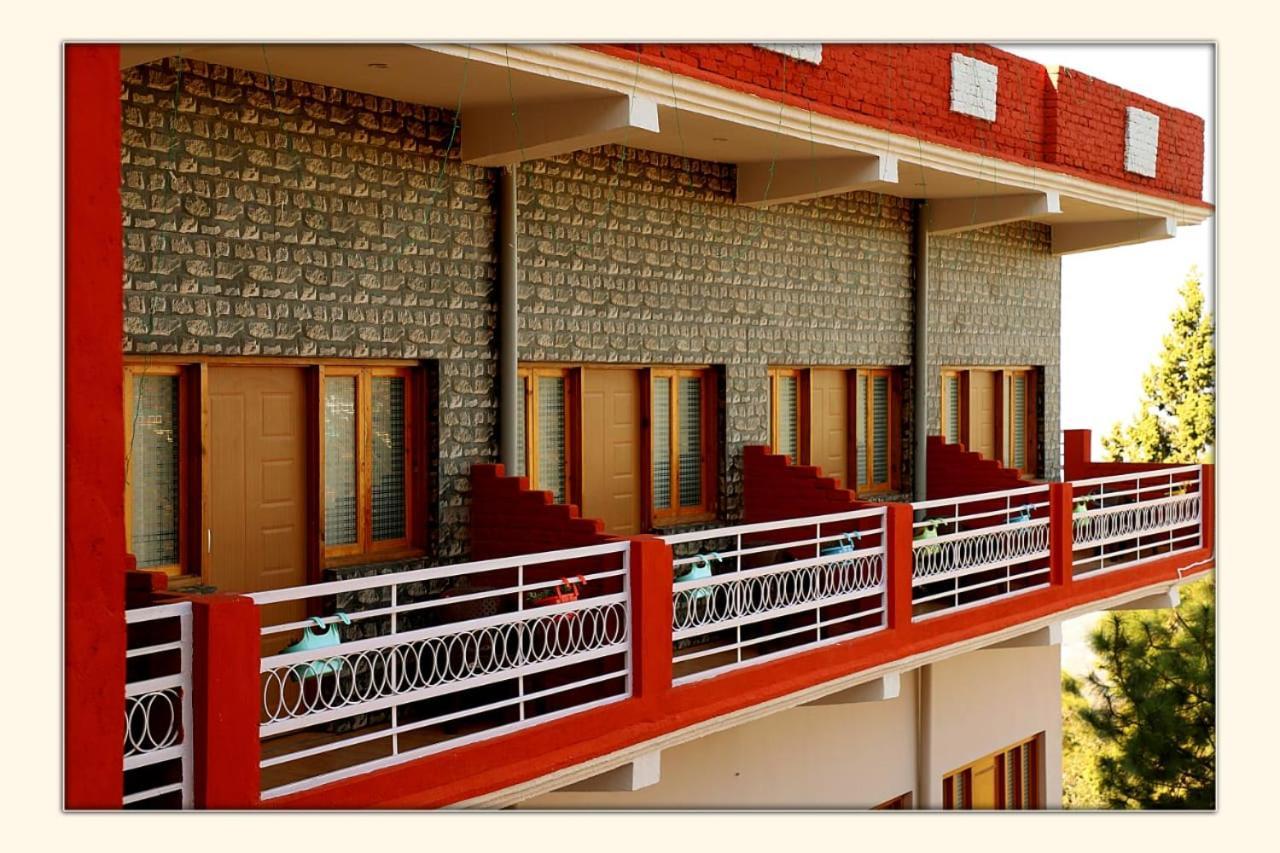 The Ranikhet Continental Hotel ภายนอก รูปภาพ