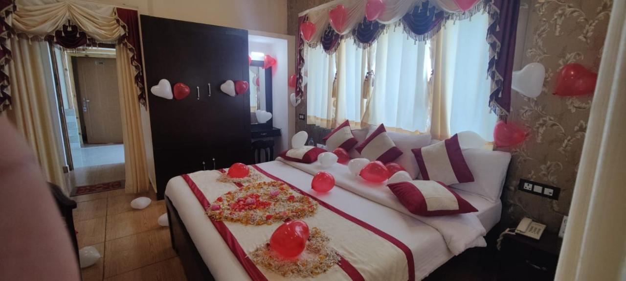 The Ranikhet Continental Hotel ภายนอก รูปภาพ