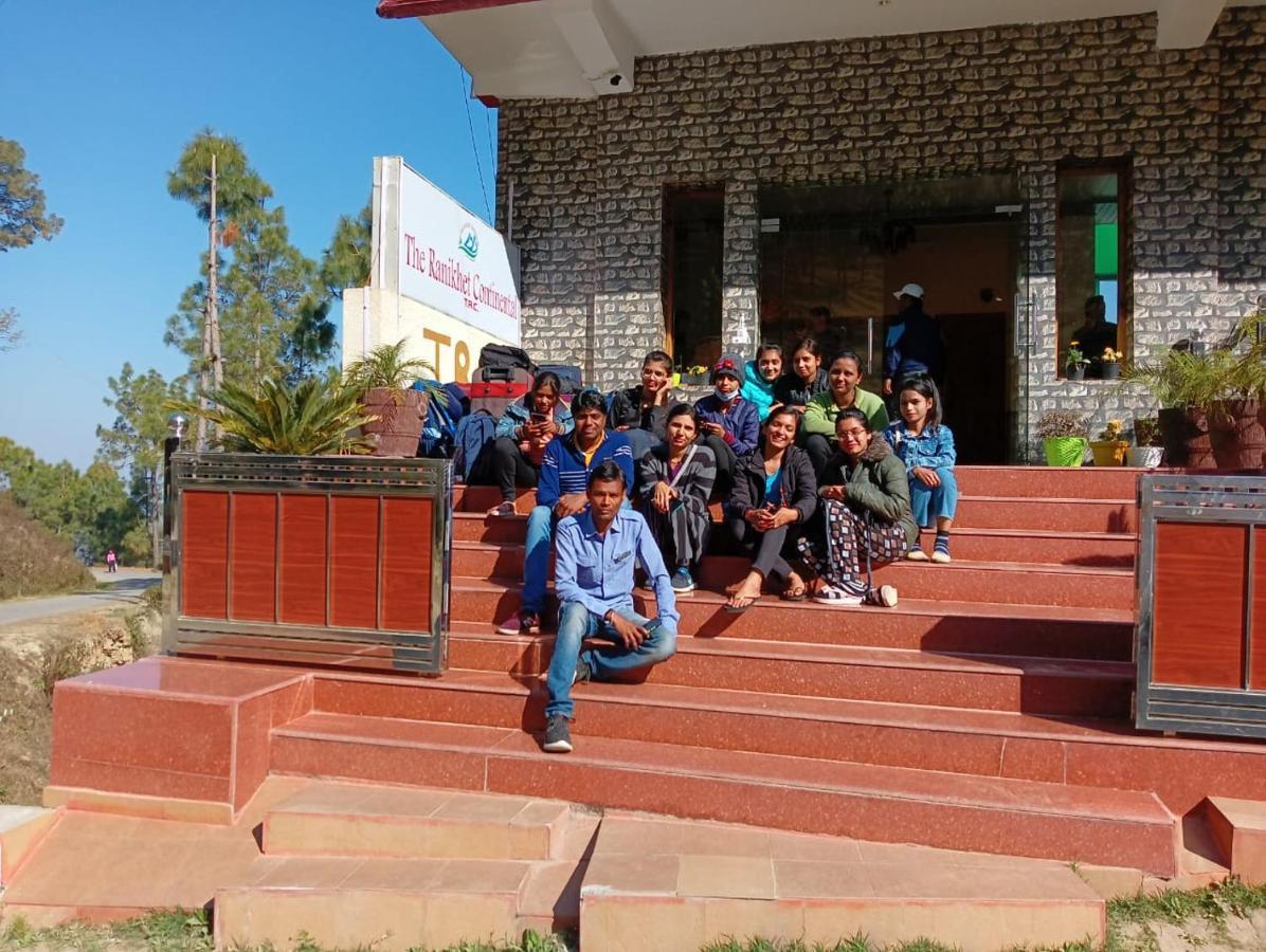 The Ranikhet Continental Hotel ภายนอก รูปภาพ