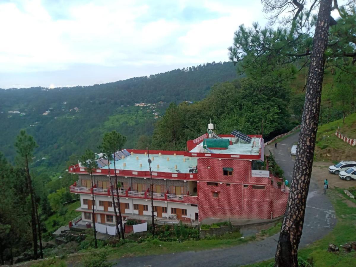 The Ranikhet Continental Hotel ภายนอก รูปภาพ